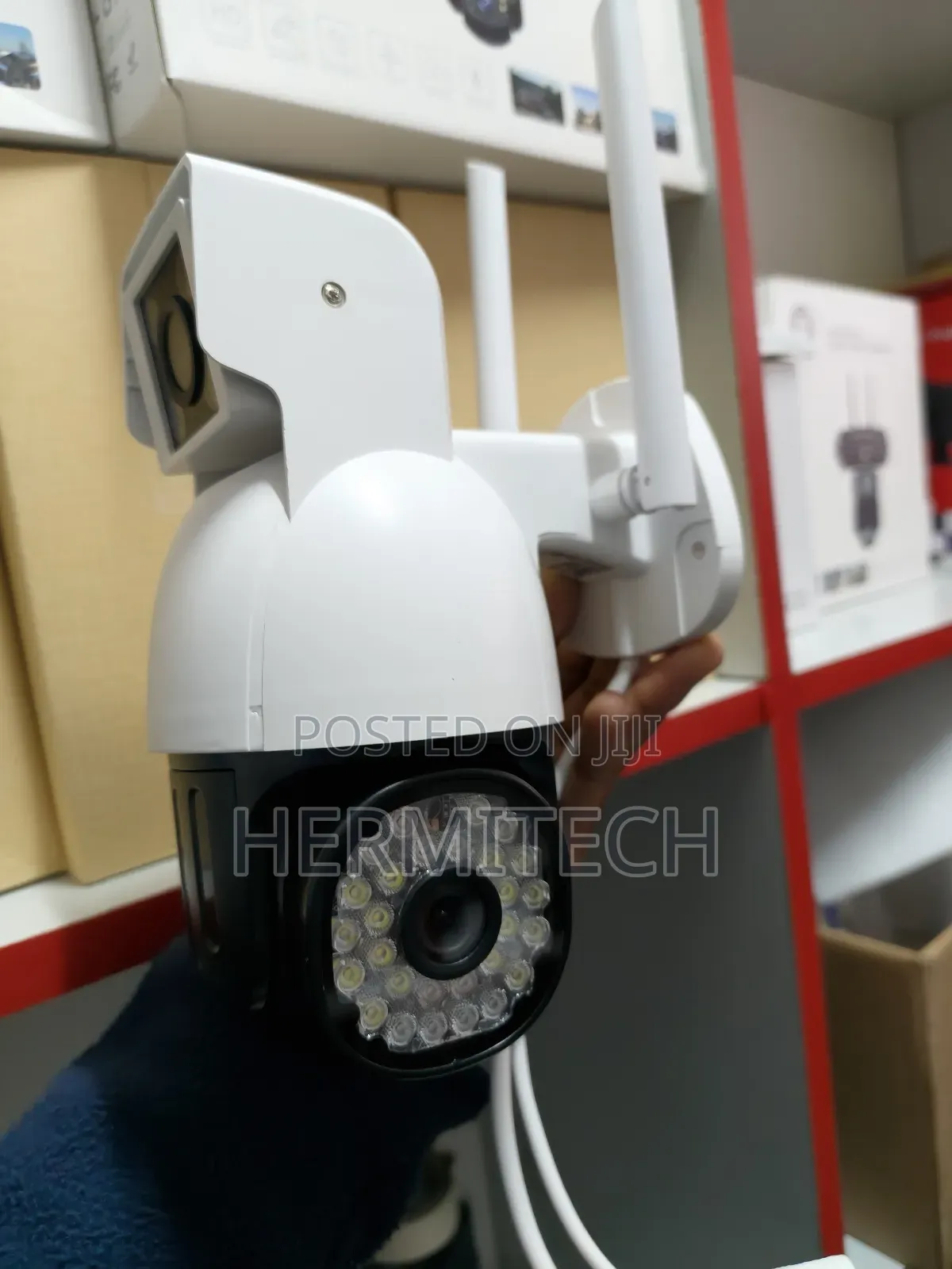 Dual Lens 4g Electric CCTV Supports Sd Storage Has Ethernet Cable