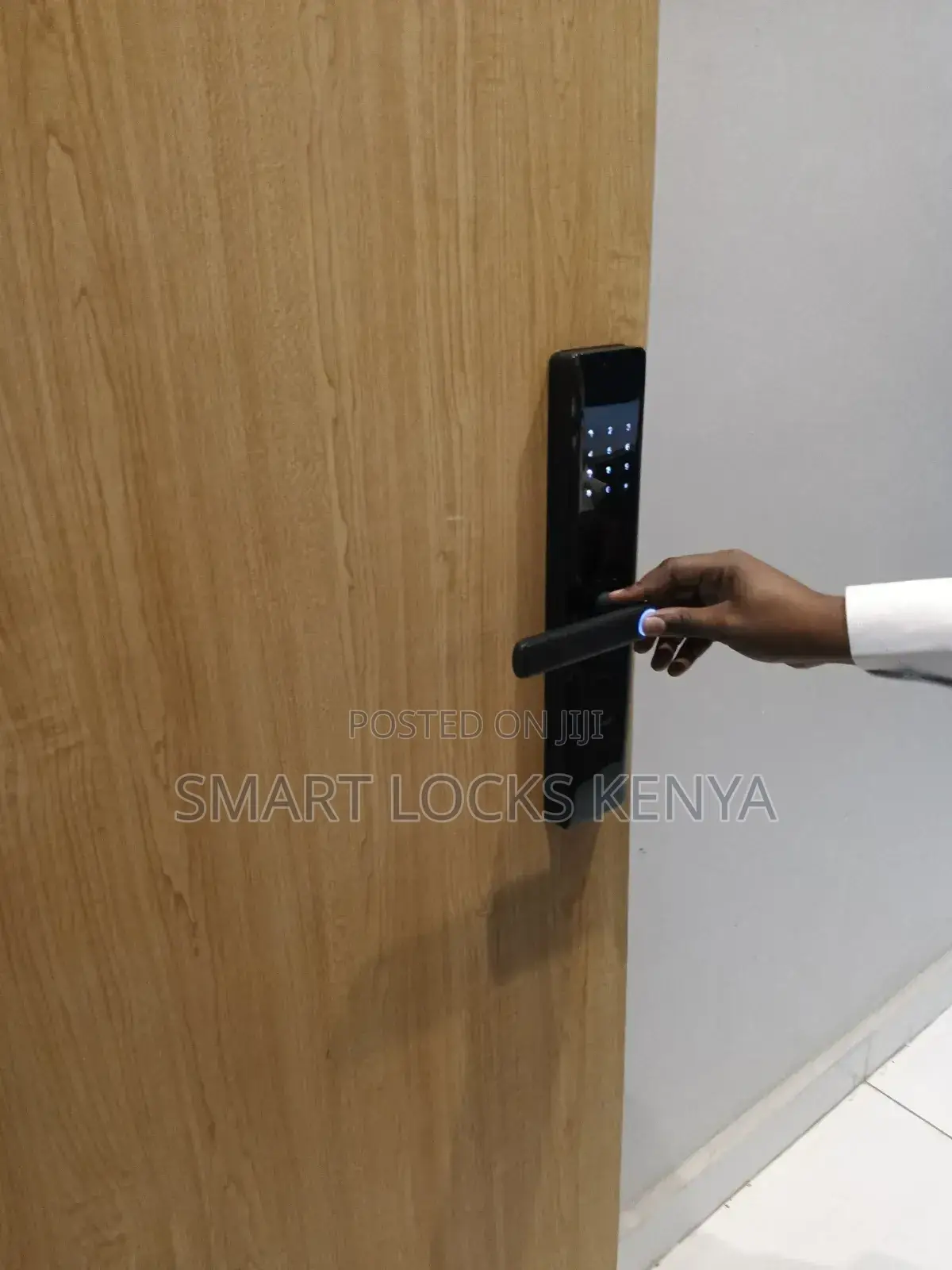 Smart Digital Smart Door Lock Fingerprints Password App Control