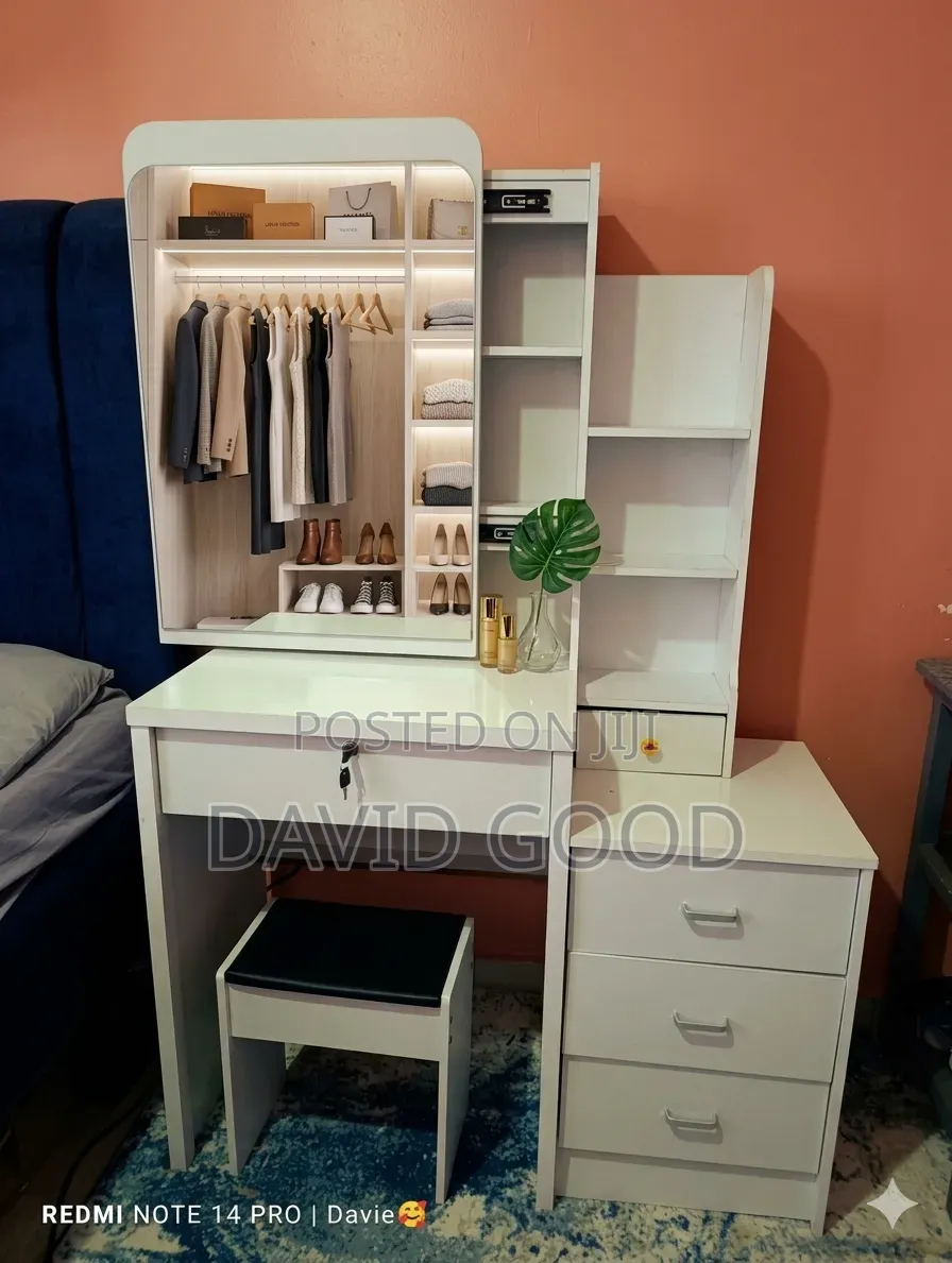 Make-Up  Table