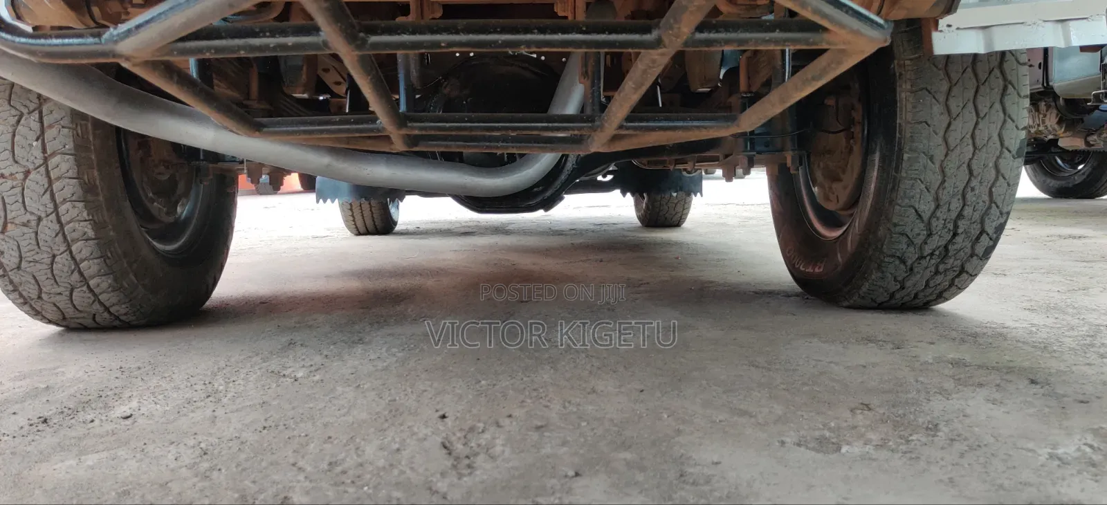 Isuzu Nhr55 Covered Body