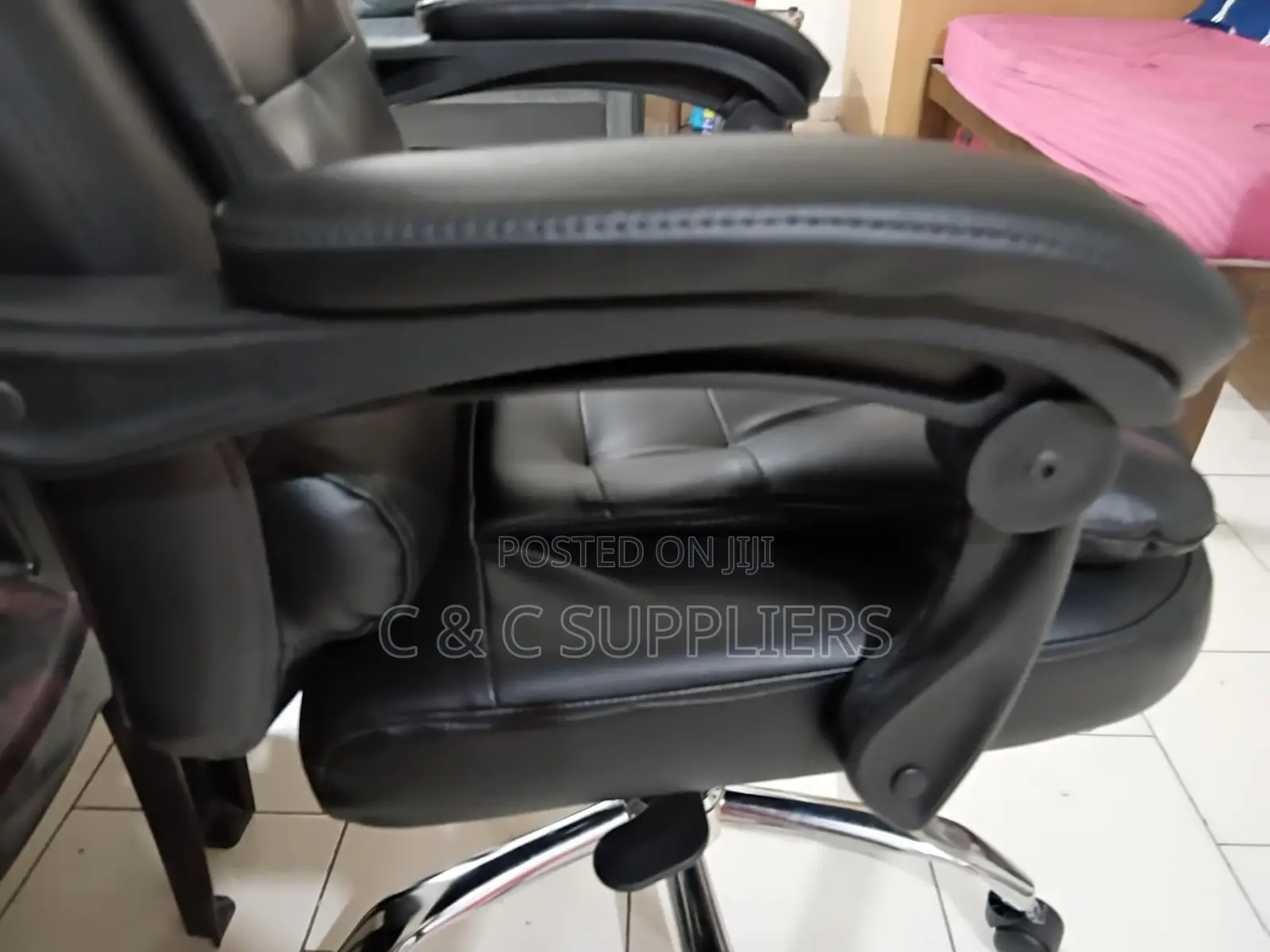 Executive Office Seat With Footrest - C C Imported Leather Chairs