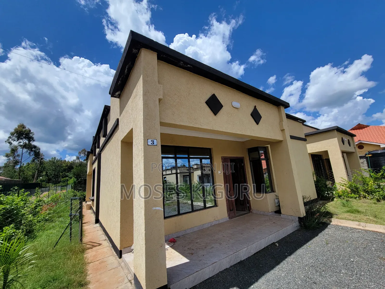 3bdrm Bungalow in Kimunyu, Kenyatta Road / Theta for sale