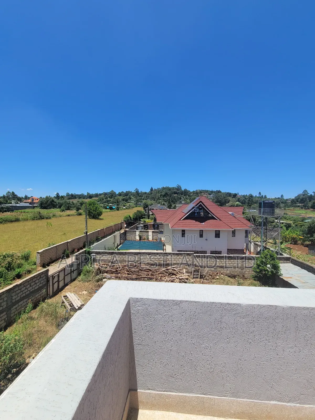 6bdrm Mansion in Njambu Tv, Karai for sale
