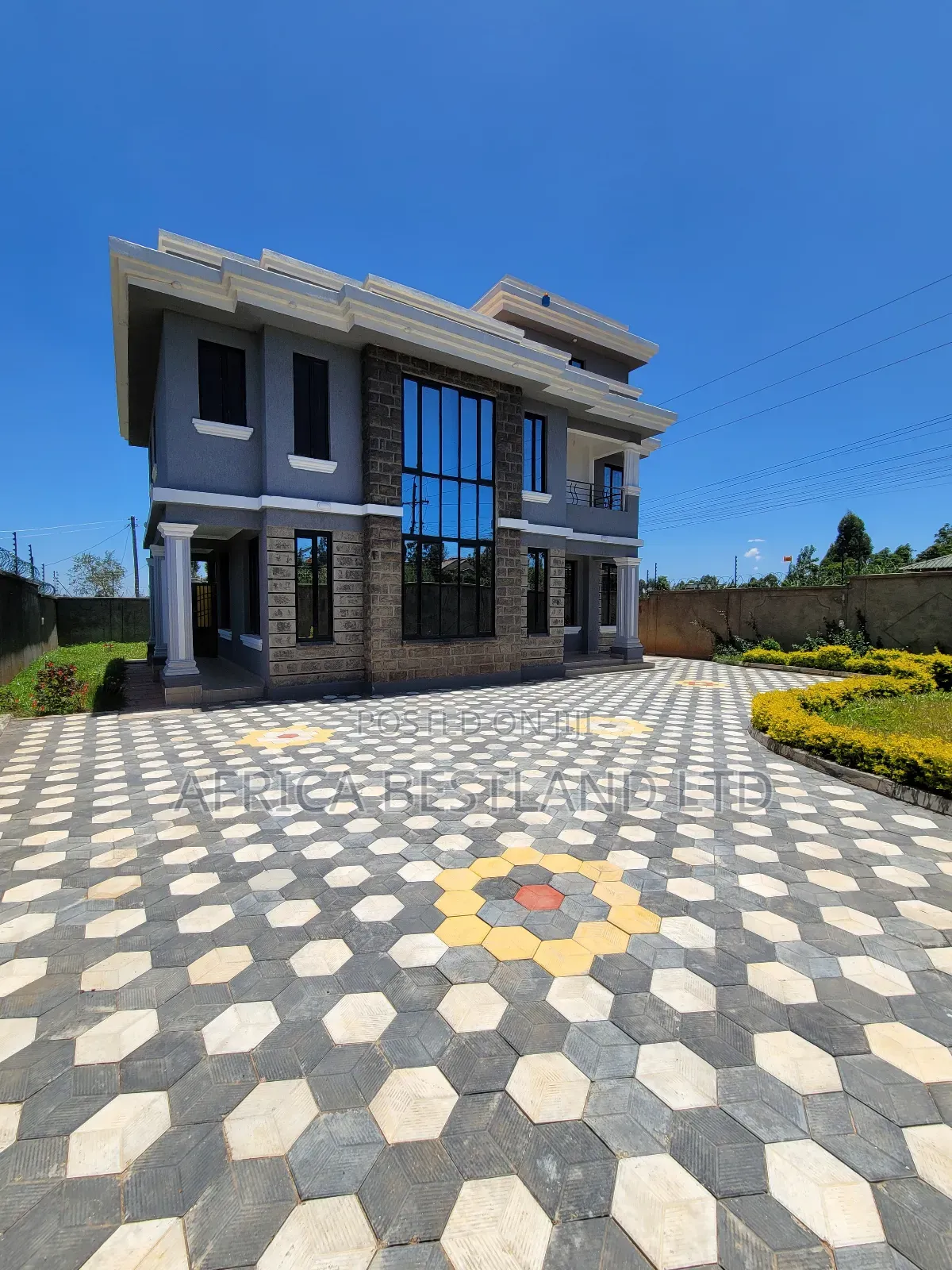 6bdrm Mansion in Njambu Tv, Karai for sale