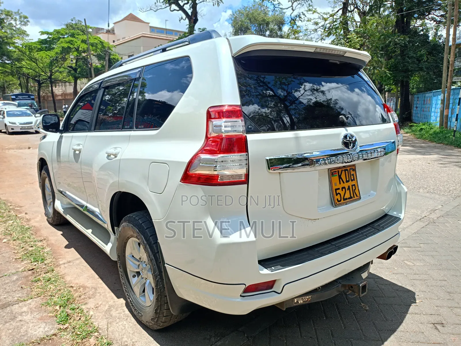 Toyota Land Cruiser Prado 2016 White