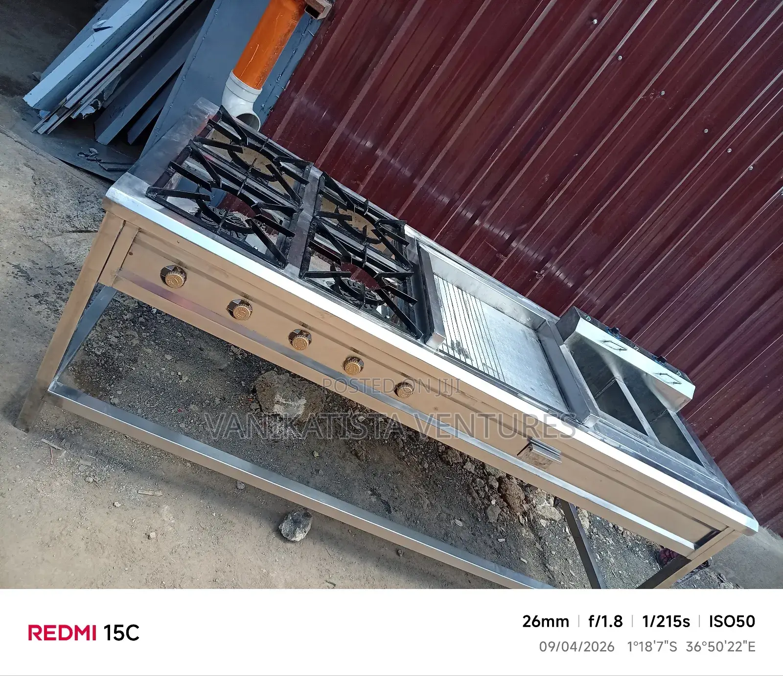 Sleek Stainless Gas Cooker for Sale! Commercial-Grade, Heavy-Duty