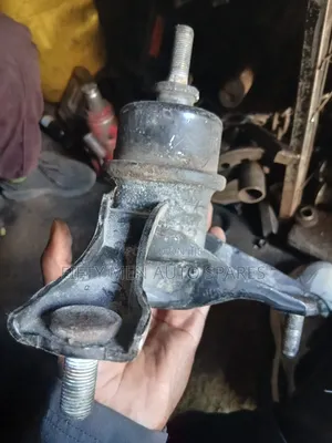 Toyota Harrier Engine Mounting