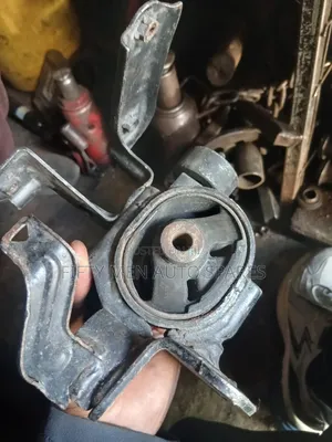 Toyota Voxy 2010-2016 Gearbox Mounting