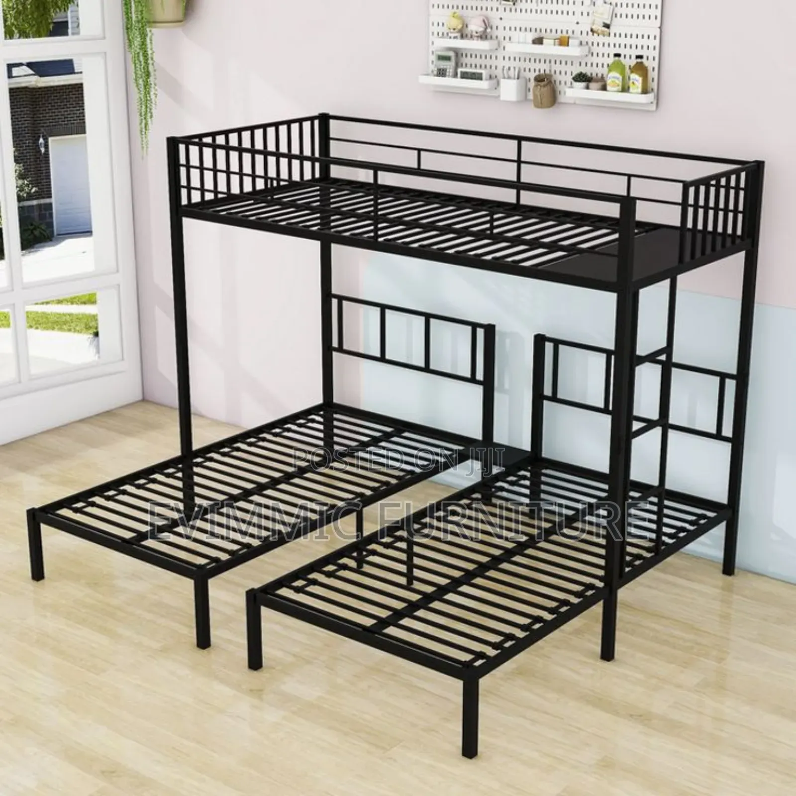 3 Beds in 1 Bunk Bed for Space Saving
