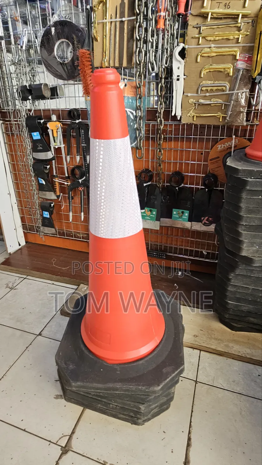 Traffic Cones, Safety Cones 75cm Height, Broad Based