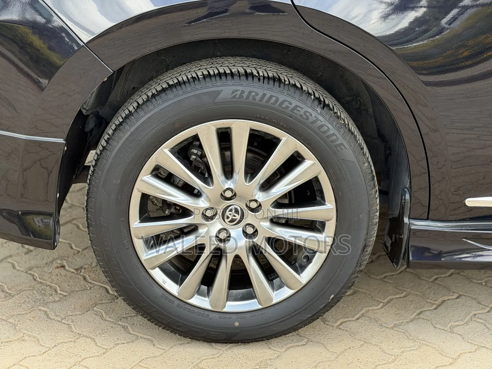 Toyota Harrier 2.0 2019 Black