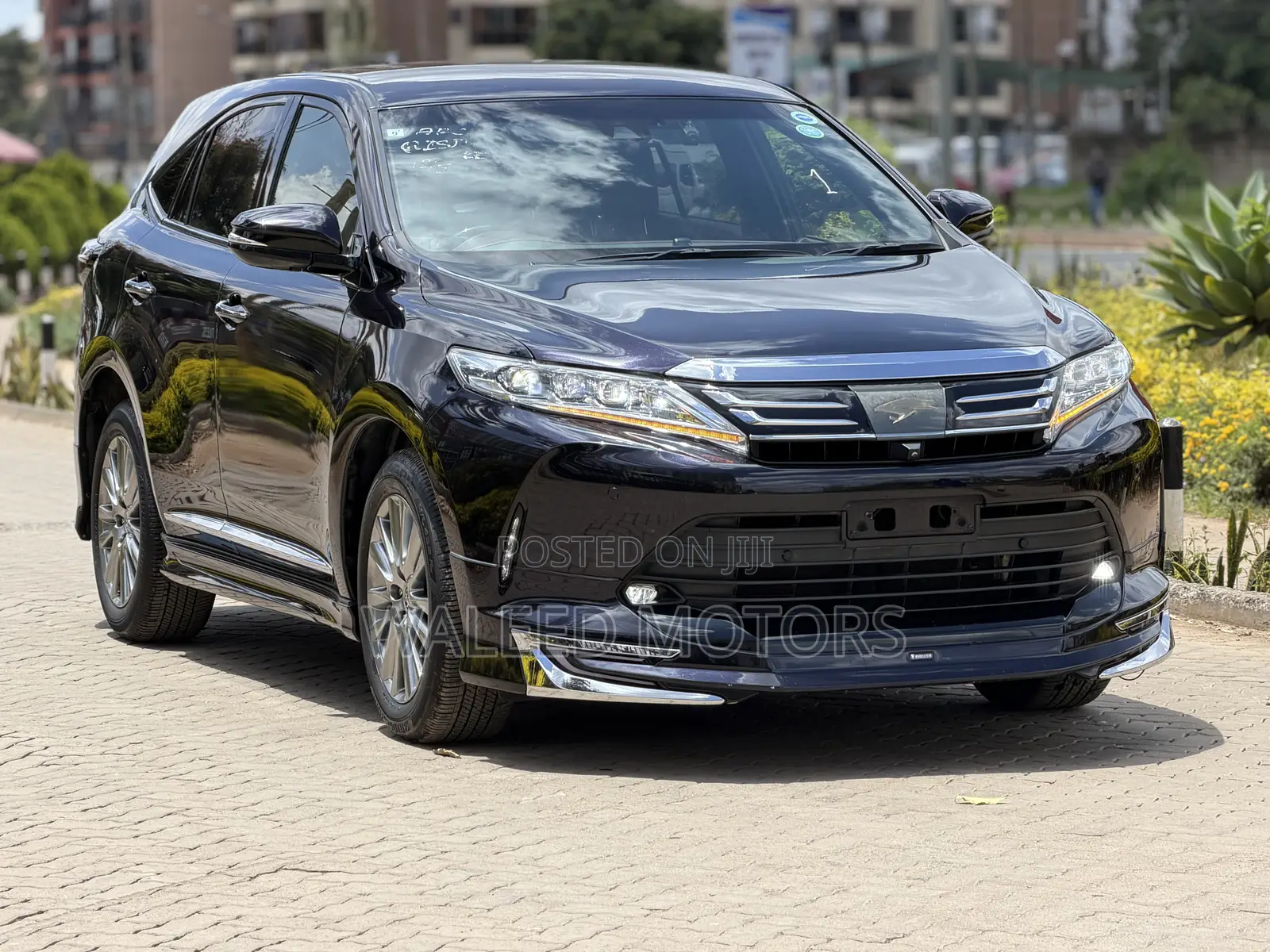 Toyota Harrier 2.0 2019 Black
