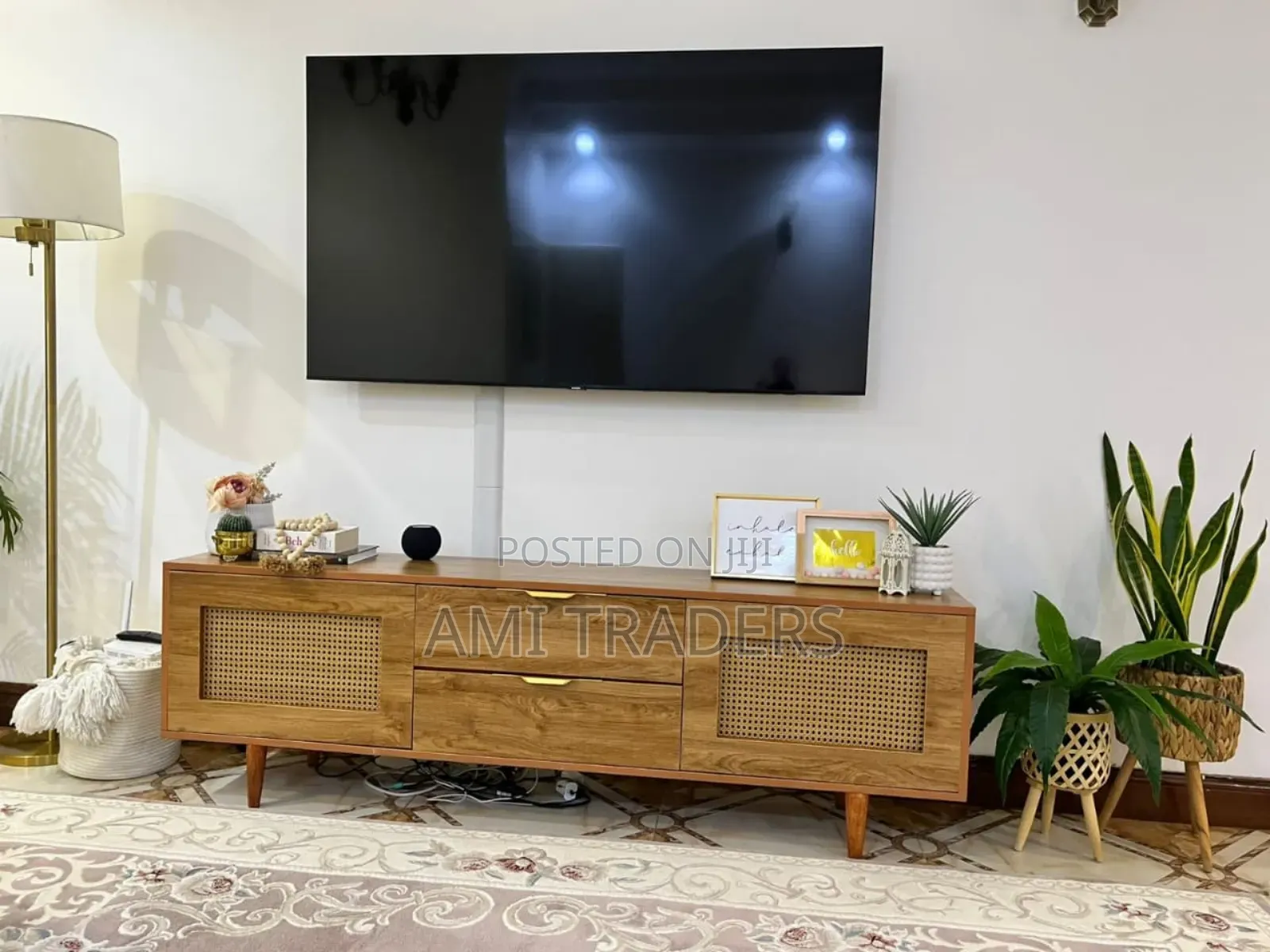 Rattan Natural Tv Stand (6ft)