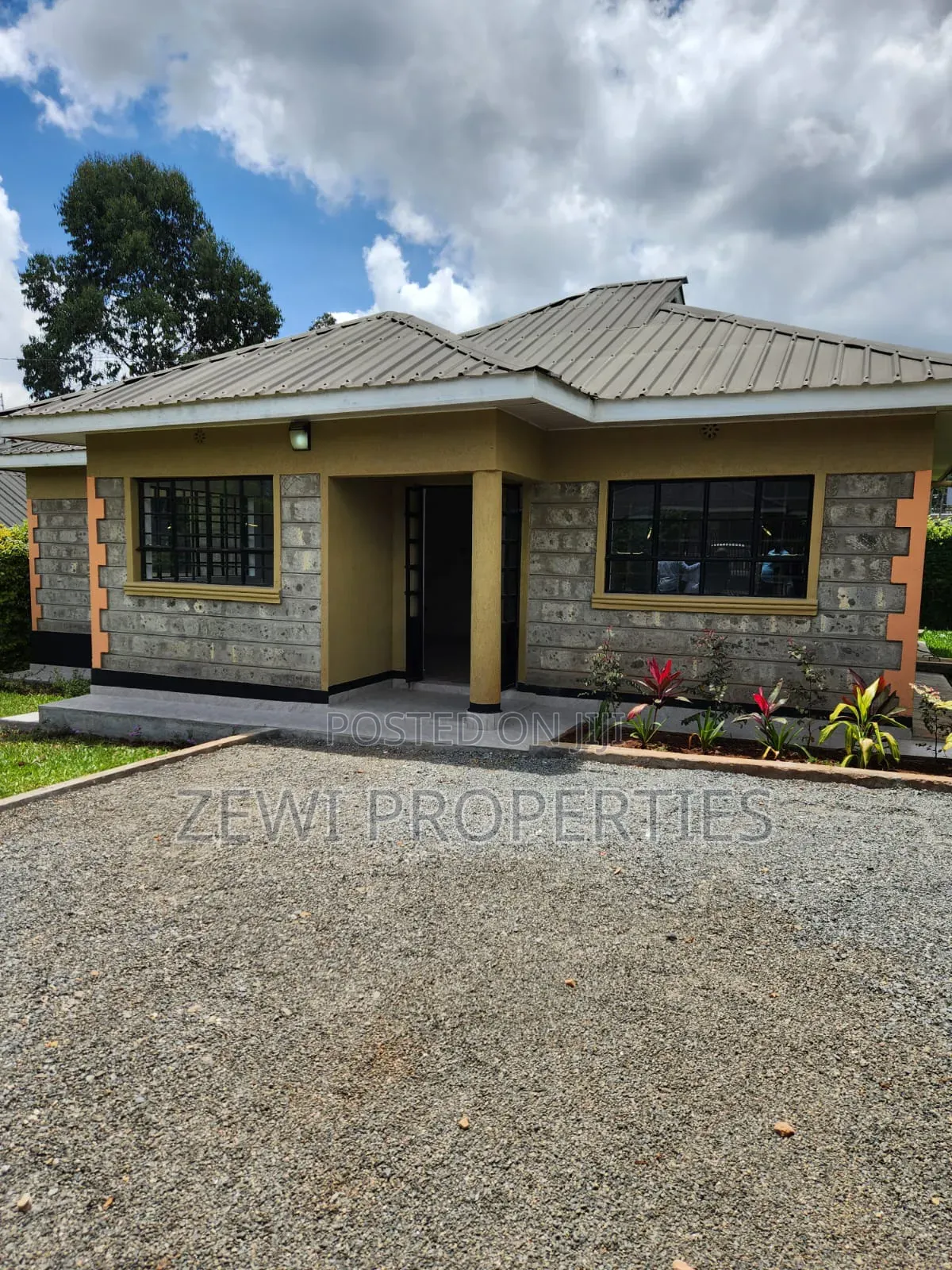 3bdrm Bungalow in Upper Matasia for sale