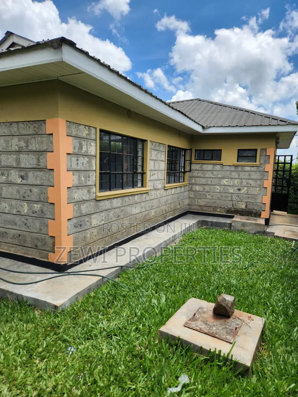 3bdrm Bungalow in Upper Matasia for sale