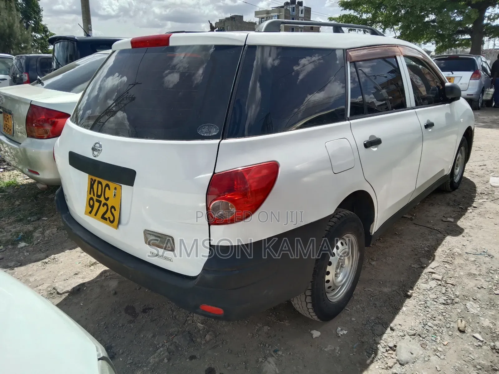 Nissan Advan 2014 White