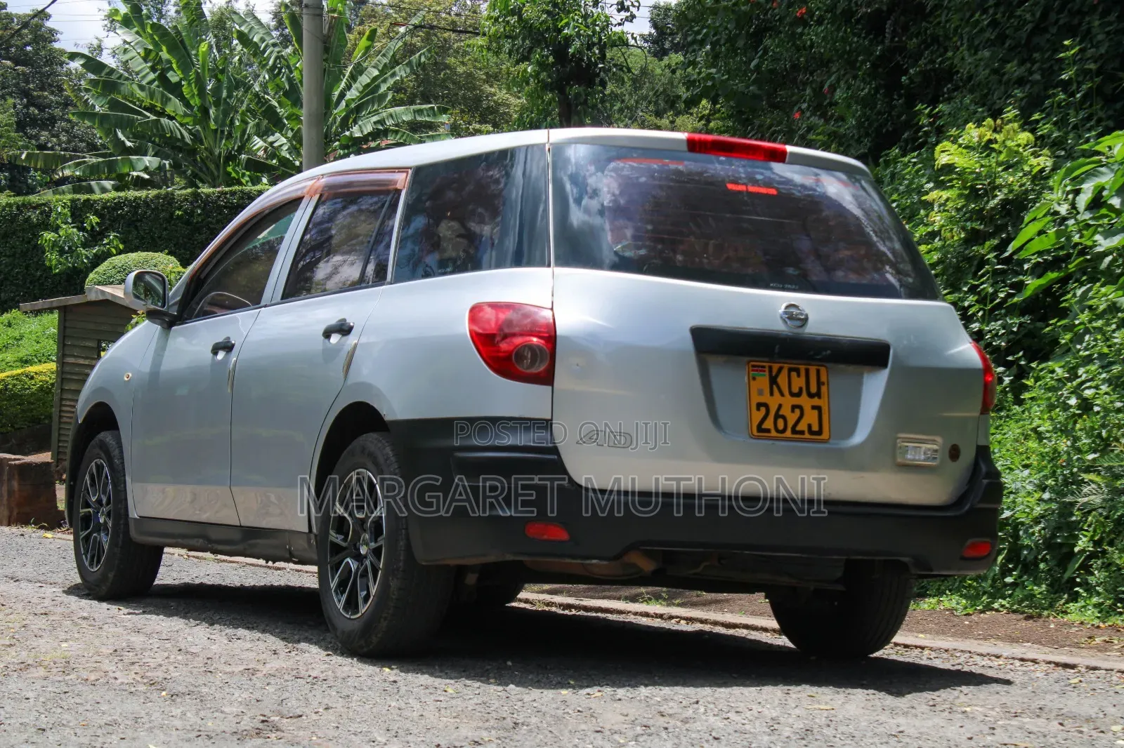 Nissan Advan 2012 Silver