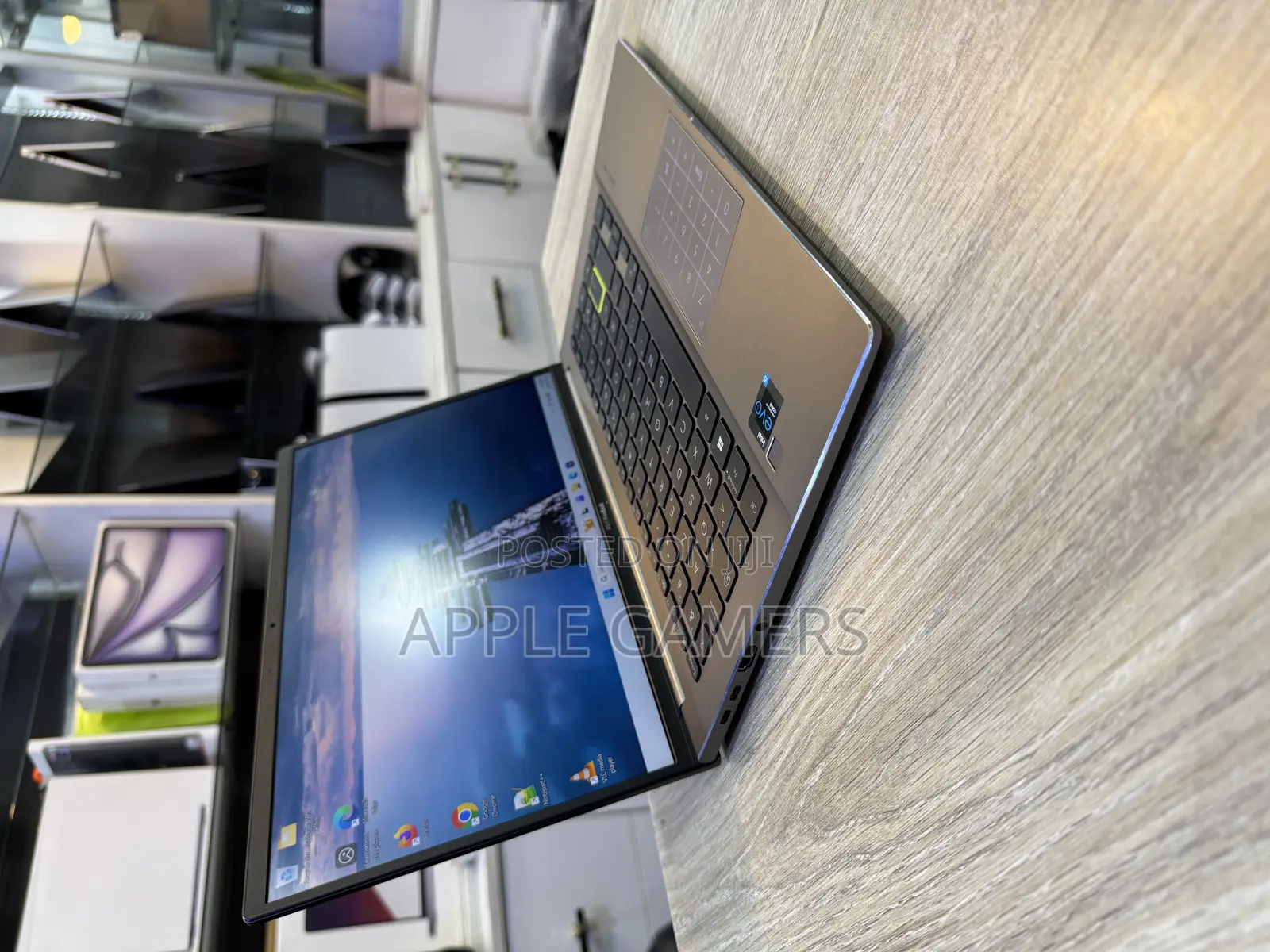 Laptop Asus VivoBook S14 S410UN 8GB Intel Core i5 SSD 256GB