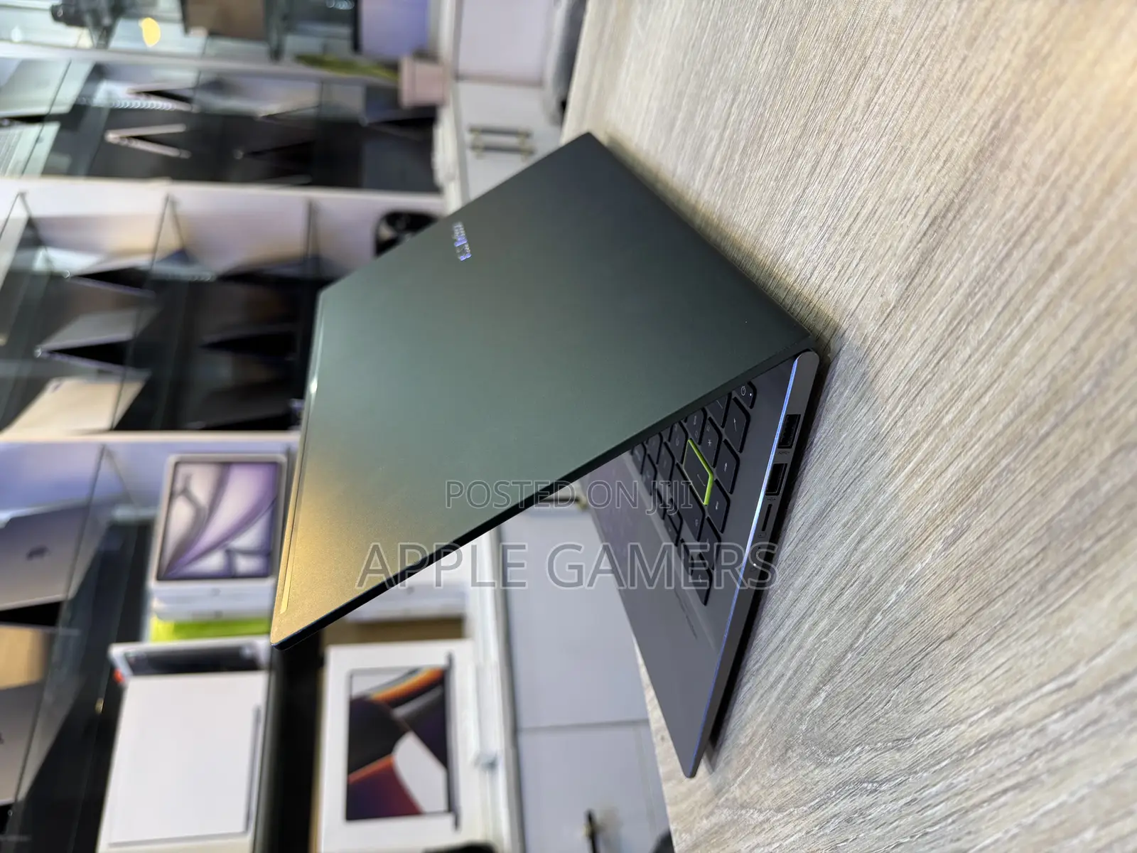 Laptop Asus VivoBook S14 S410UN 8GB Intel Core i5 SSD 256GB