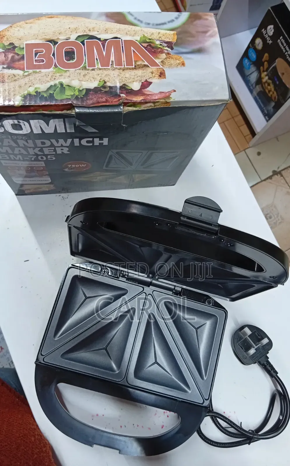Sandwich Maker Boma at 1,499