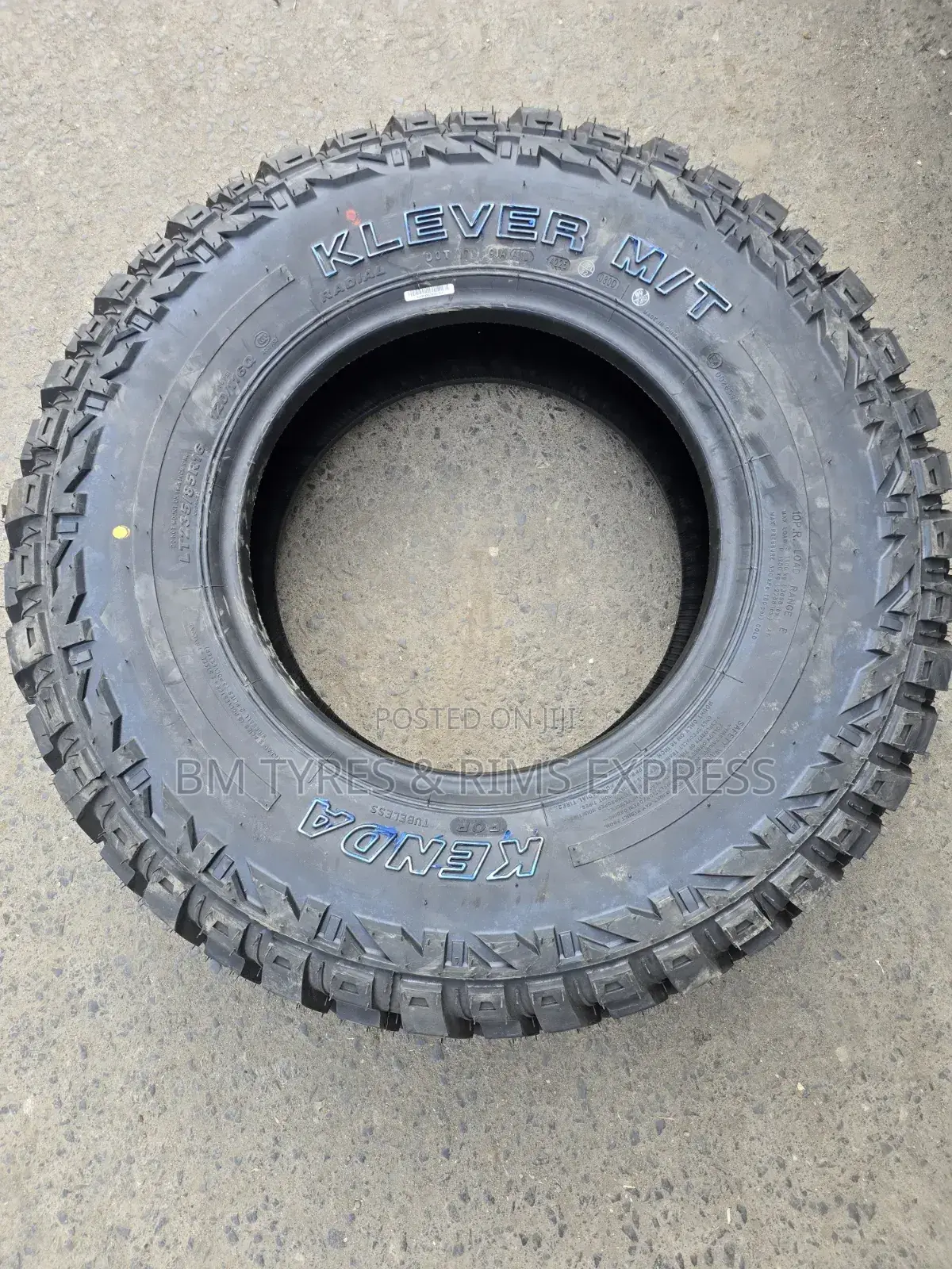 235 /85 R16 Kenda Tyres (Mud Terrein)