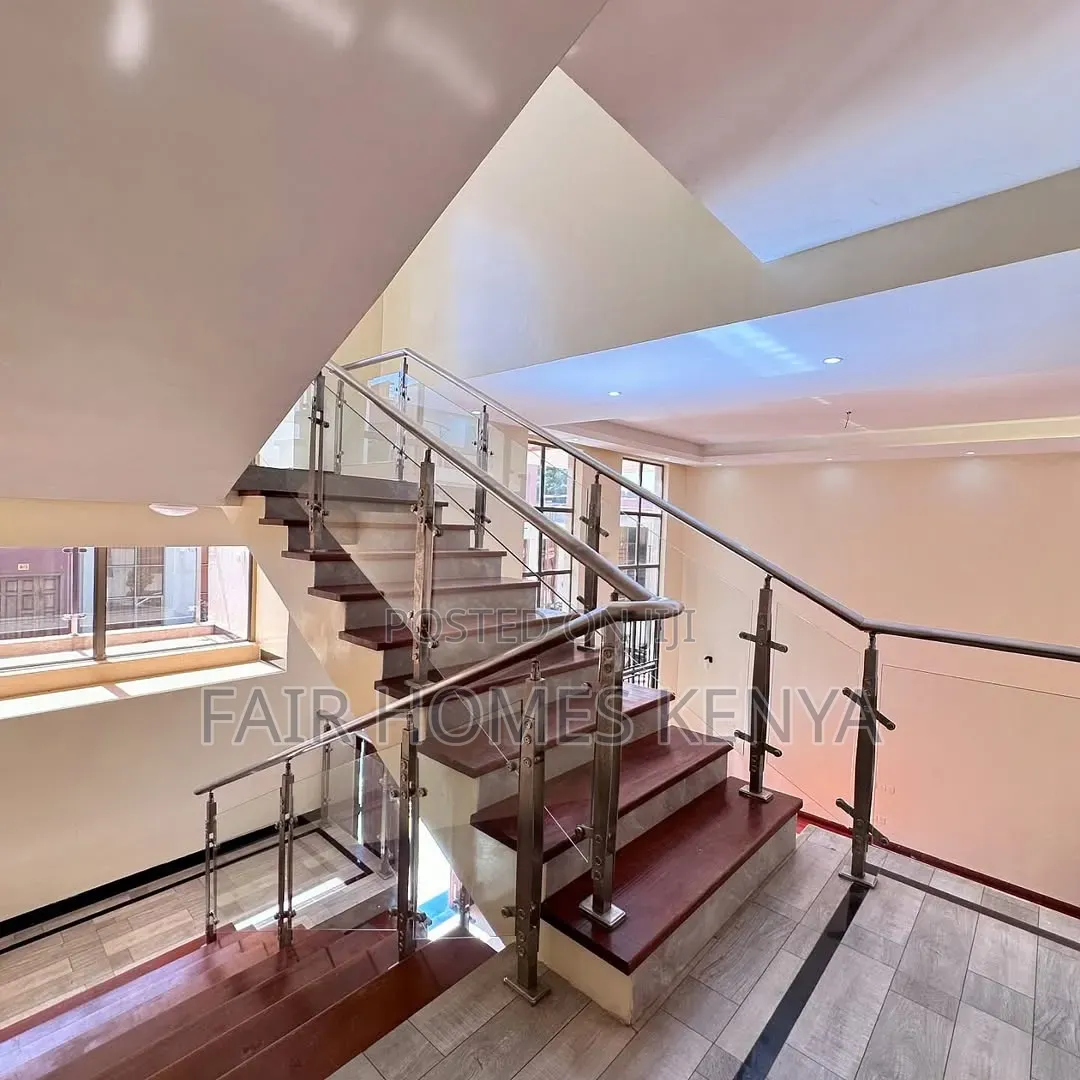 5bdrm Townhouse / Terrace in Chalbi Drive, Muthangari for rent