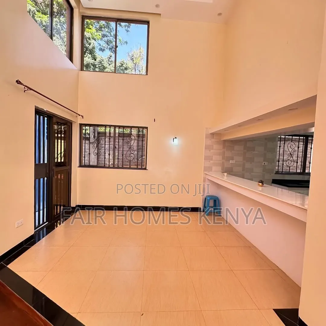 5bdrm Townhouse / Terrace in Chalbi Drive, Muthangari for rent