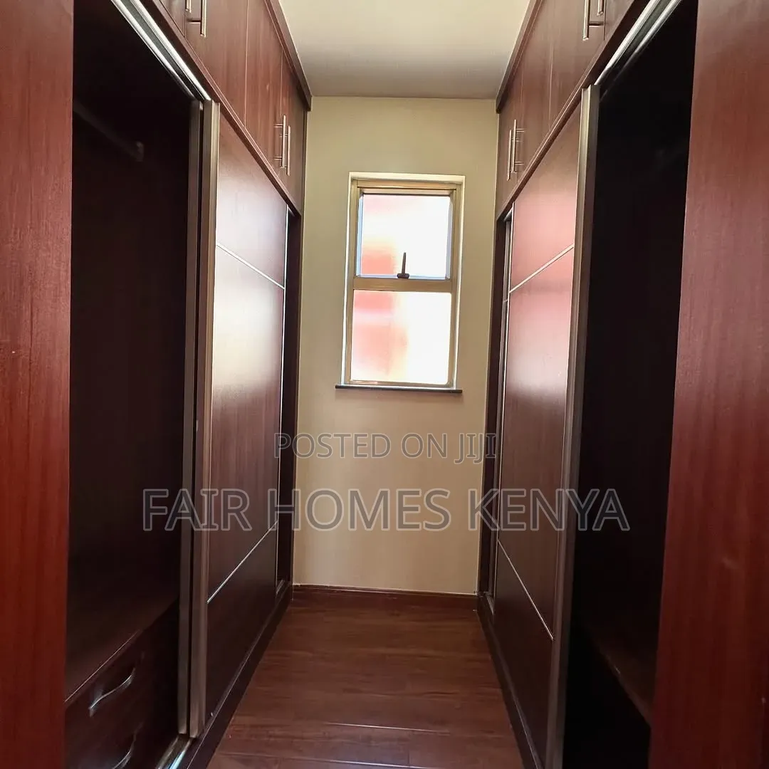 5bdrm Townhouse / Terrace in Chalbi Drive, Muthangari for rent