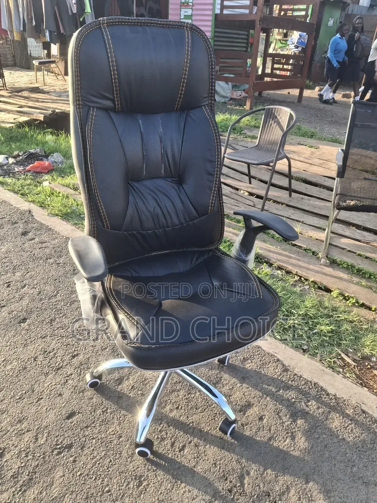 New Modern Office Leather Chair