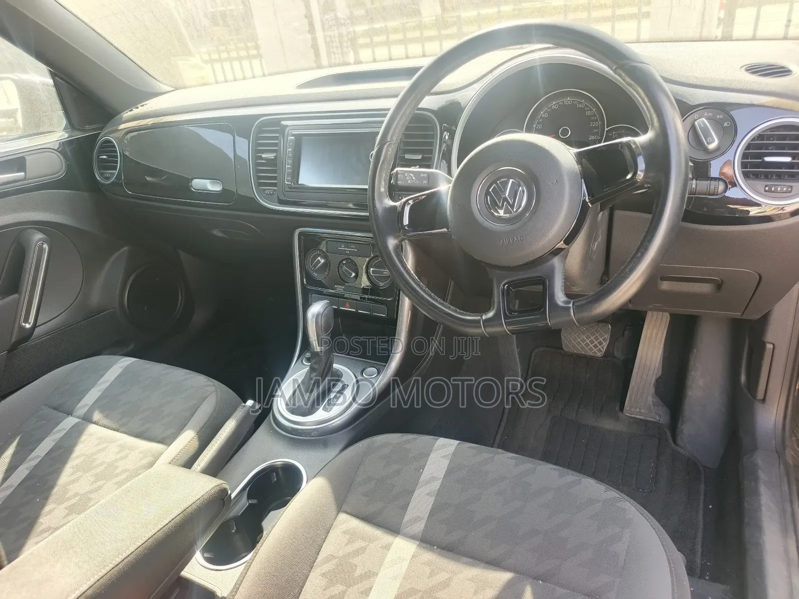 Volkswagen Beetle 2.0T Final Edition SEL Hatchback 2019 Black