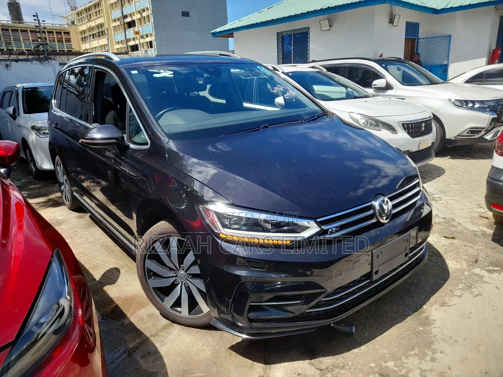 Volkswagen Touran 2019 Black