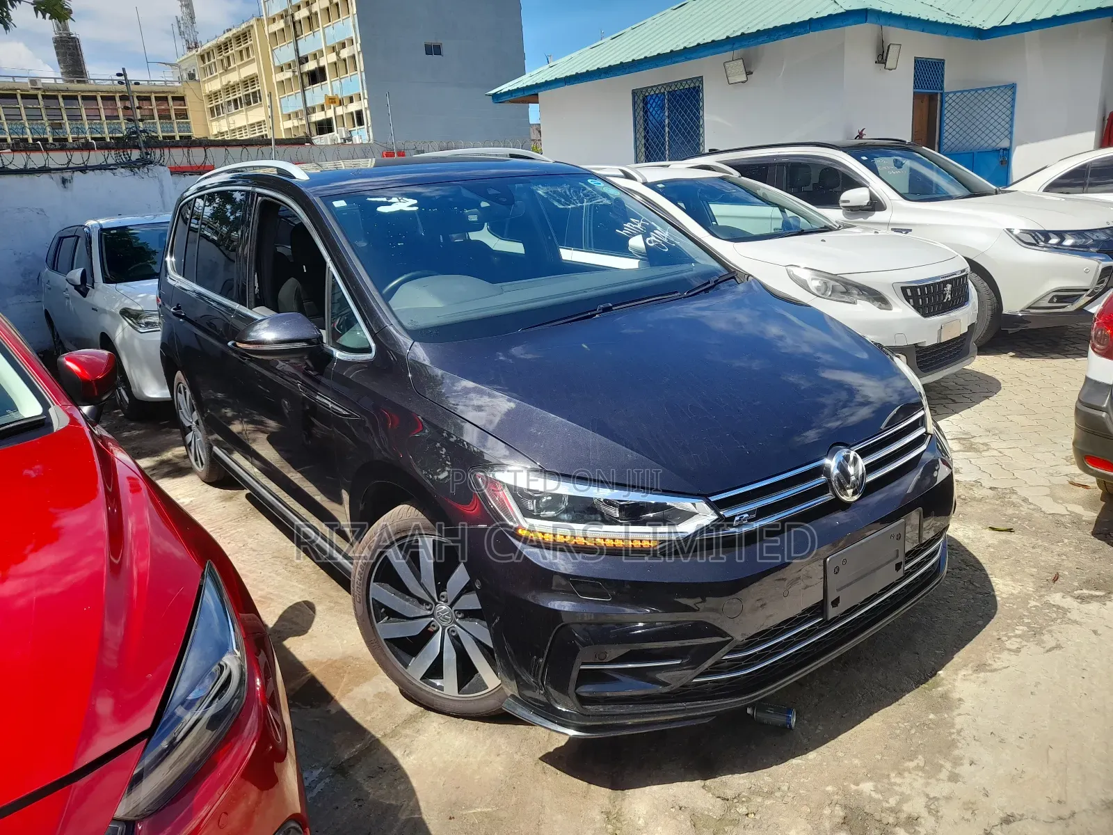 Volkswagen Touran 2019 Black