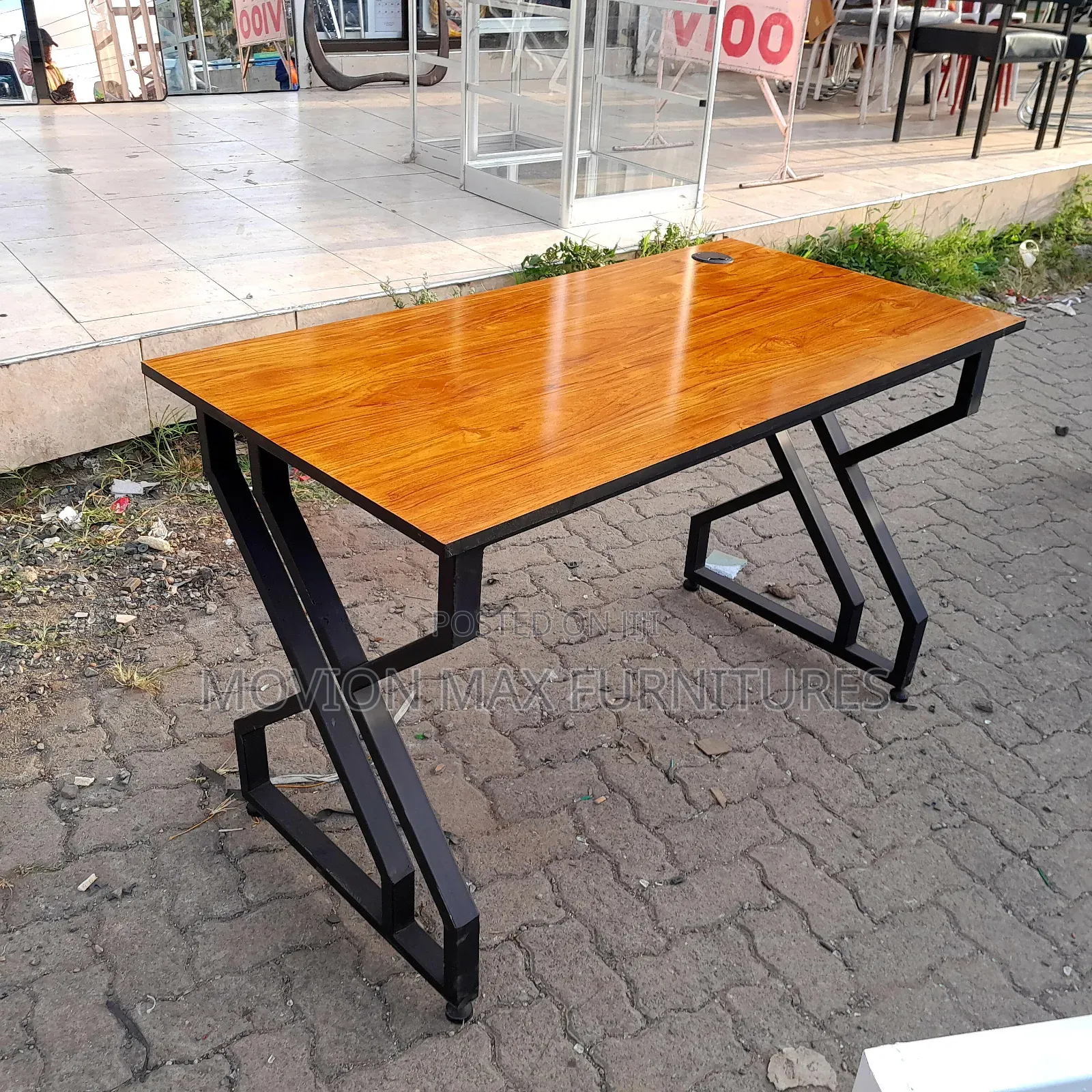 Double Support Office Table