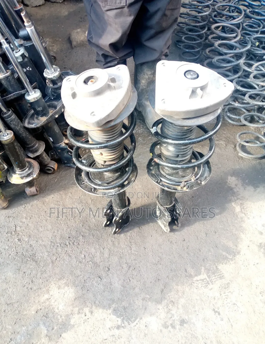 Mercedes B180 Front Shocks
