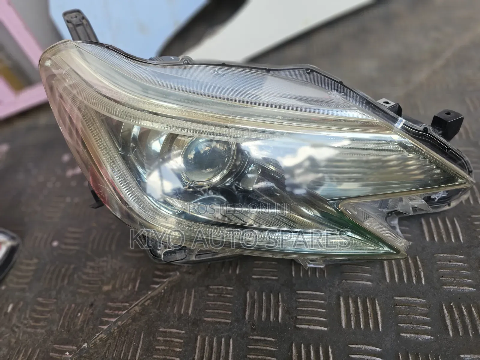 Mark X 2015 Xenon Headlight