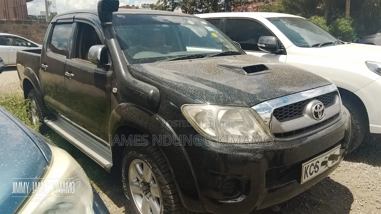 Toyota Hilux 2012 Black