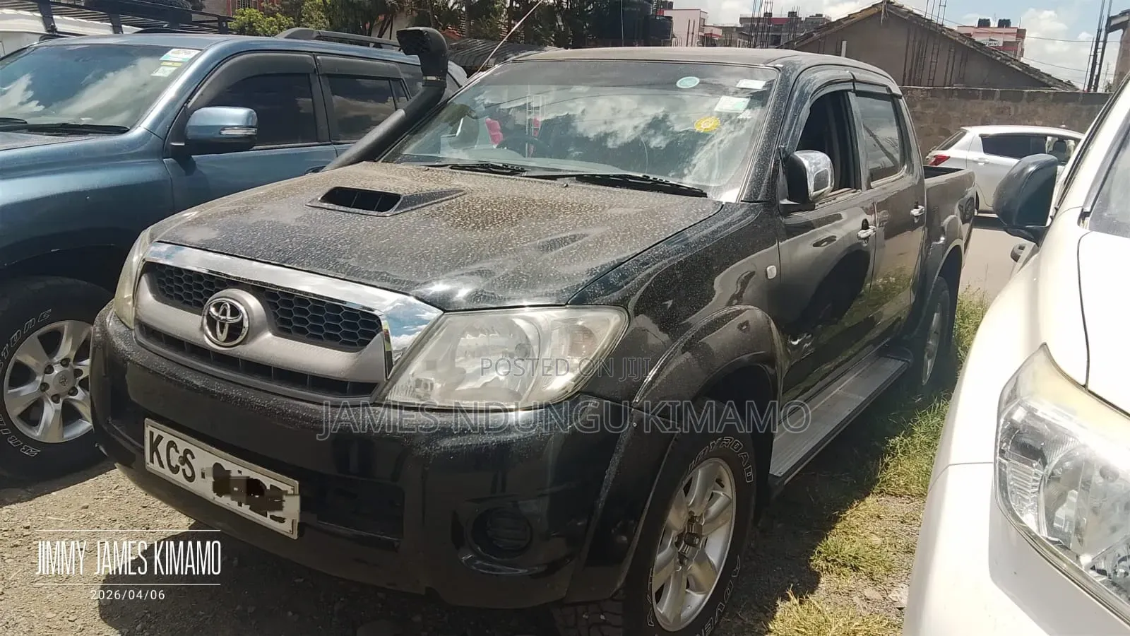 Toyota Hilux 2012 Black