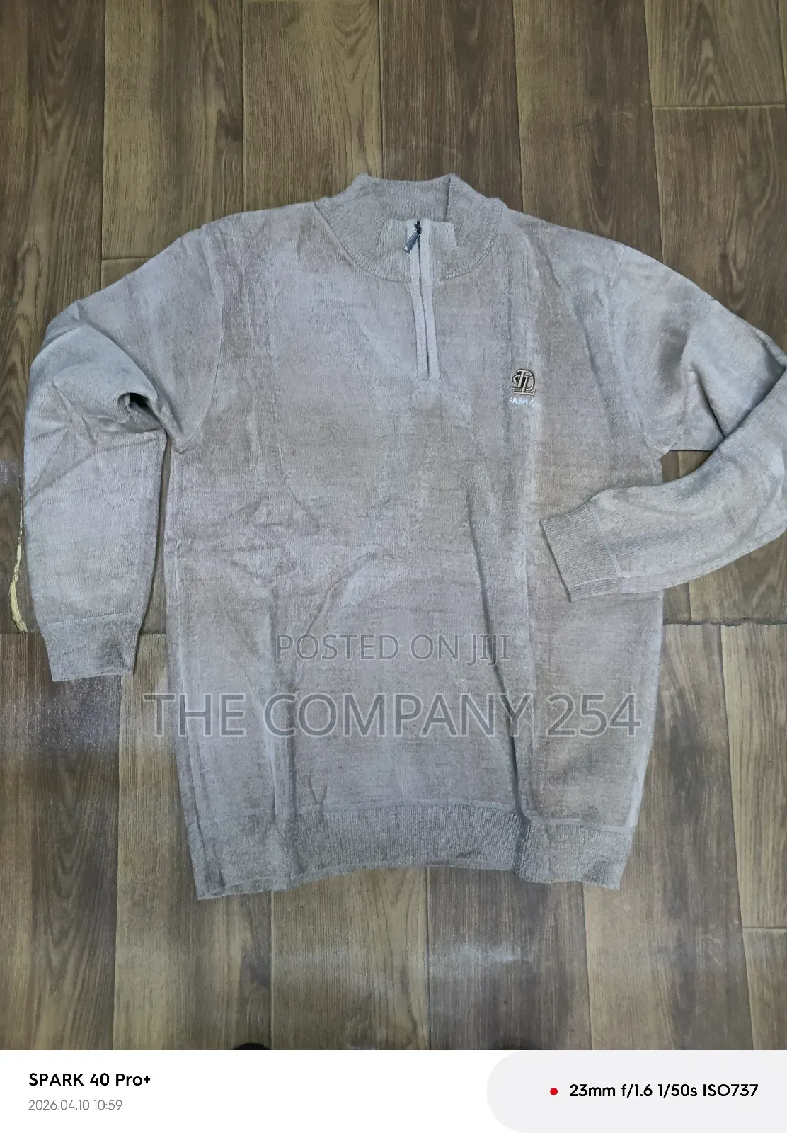 Quality Casual All Weather Fleech Unisex Quarter Zip Sweater