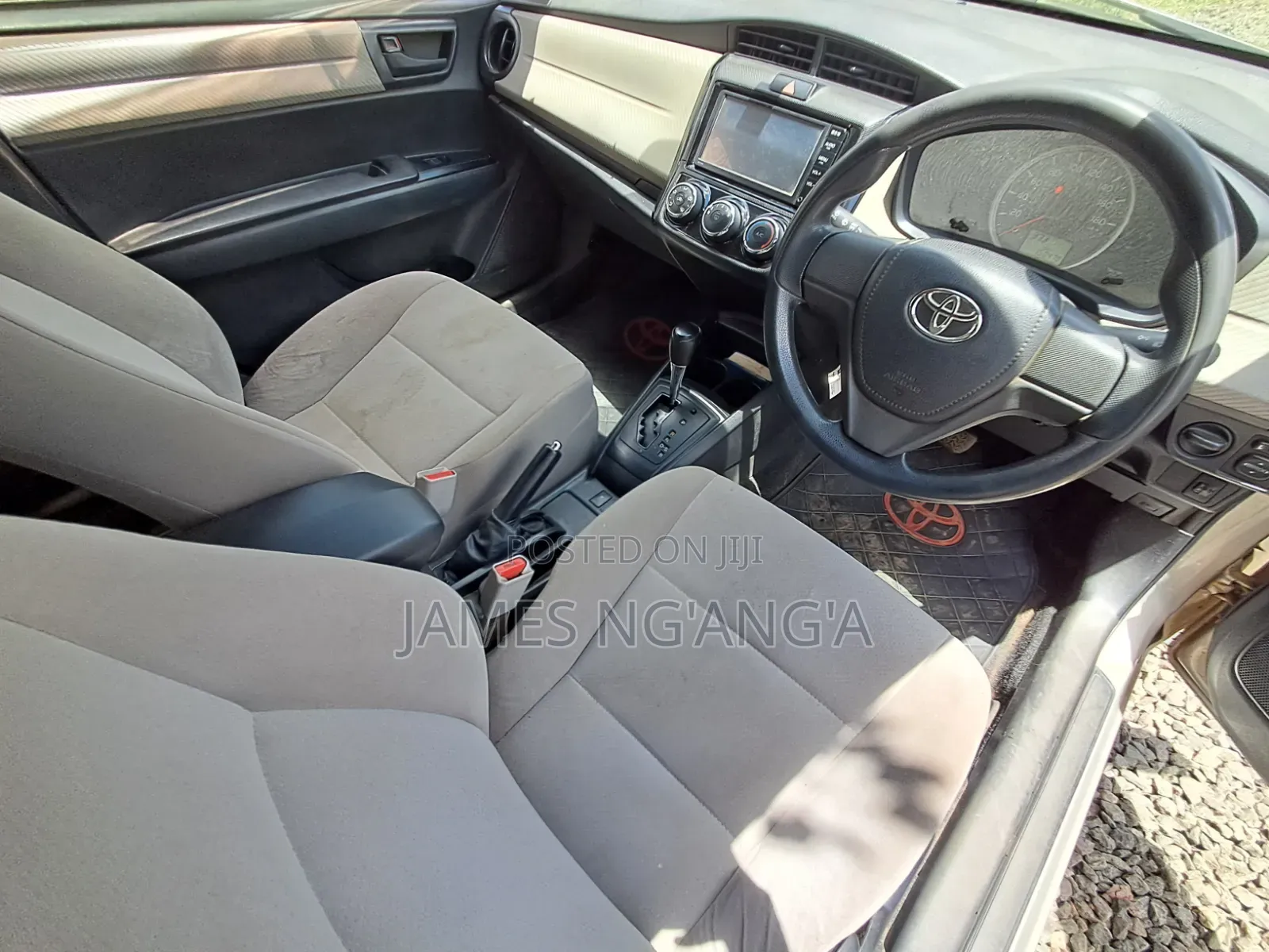 Toyota Axio 2014 Silver