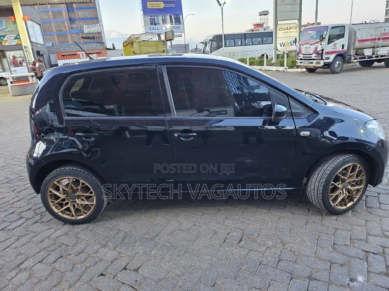 Volkswagen Up 2016 Black