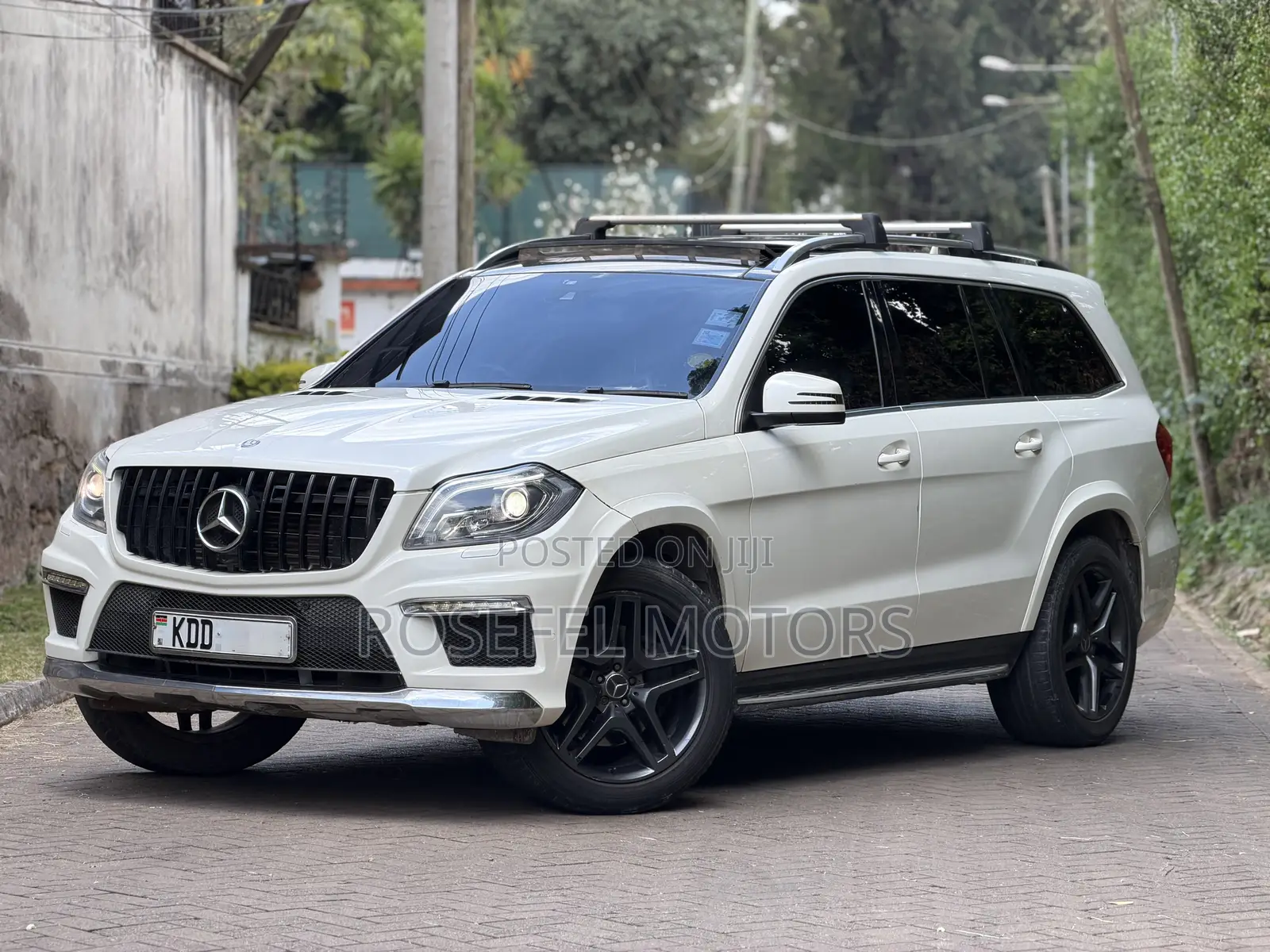 Mercedes-Benz GLS-Class GLS350d 4Matic 2017 White