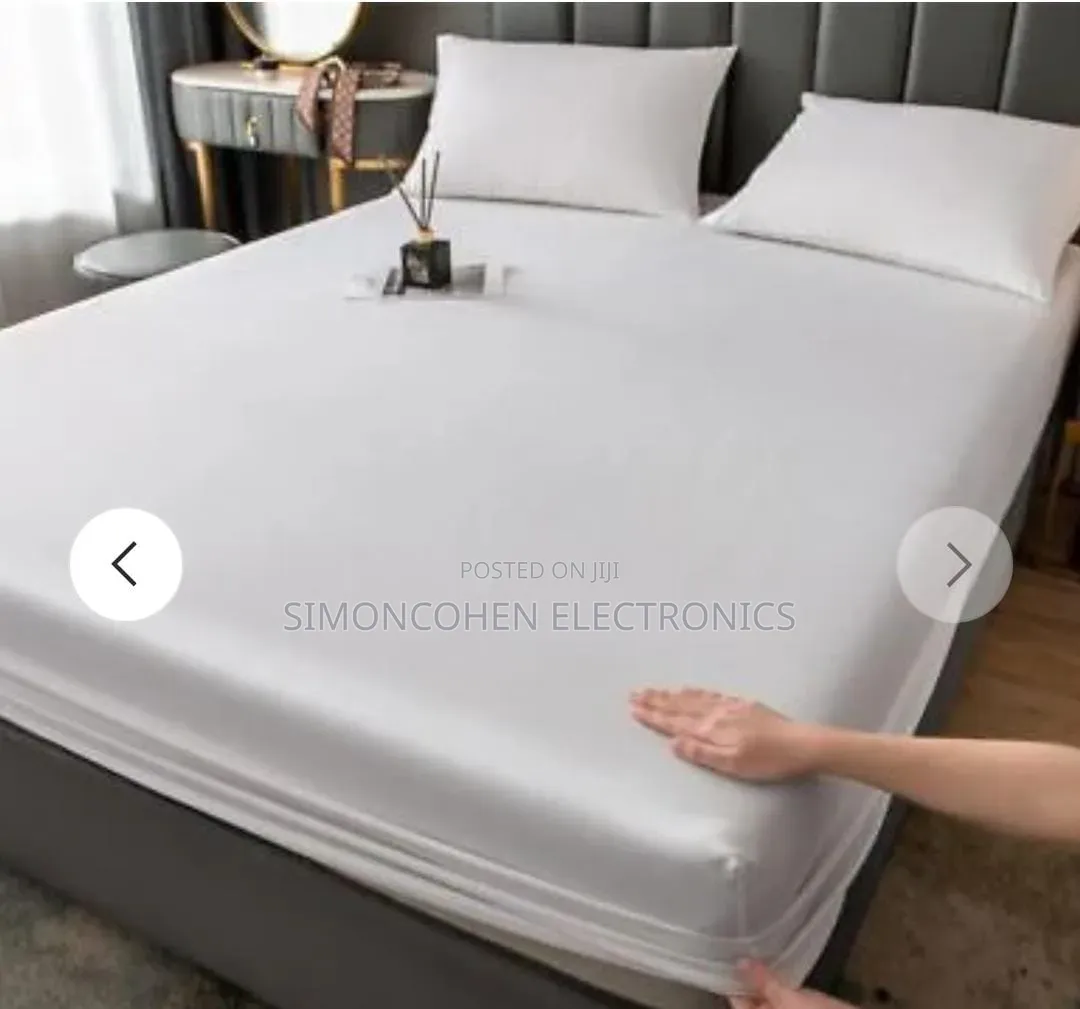 Zipped High Quality Mattress Cover / Protector