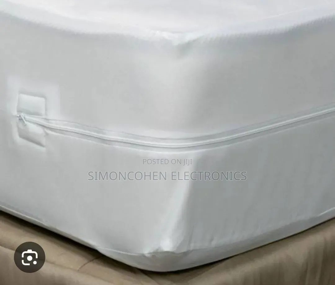 Zipped High Quality Mattress Cover / Protector