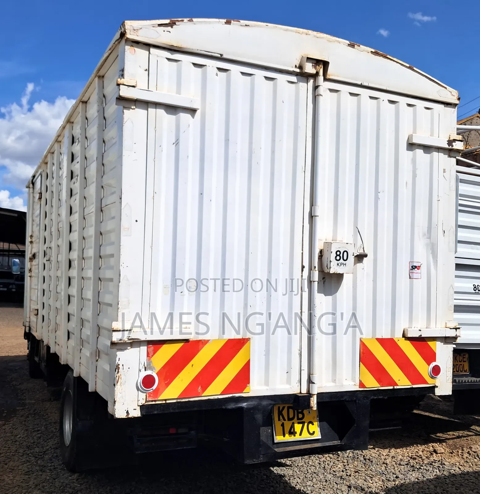 Isuzu NQR-Xtra 2021