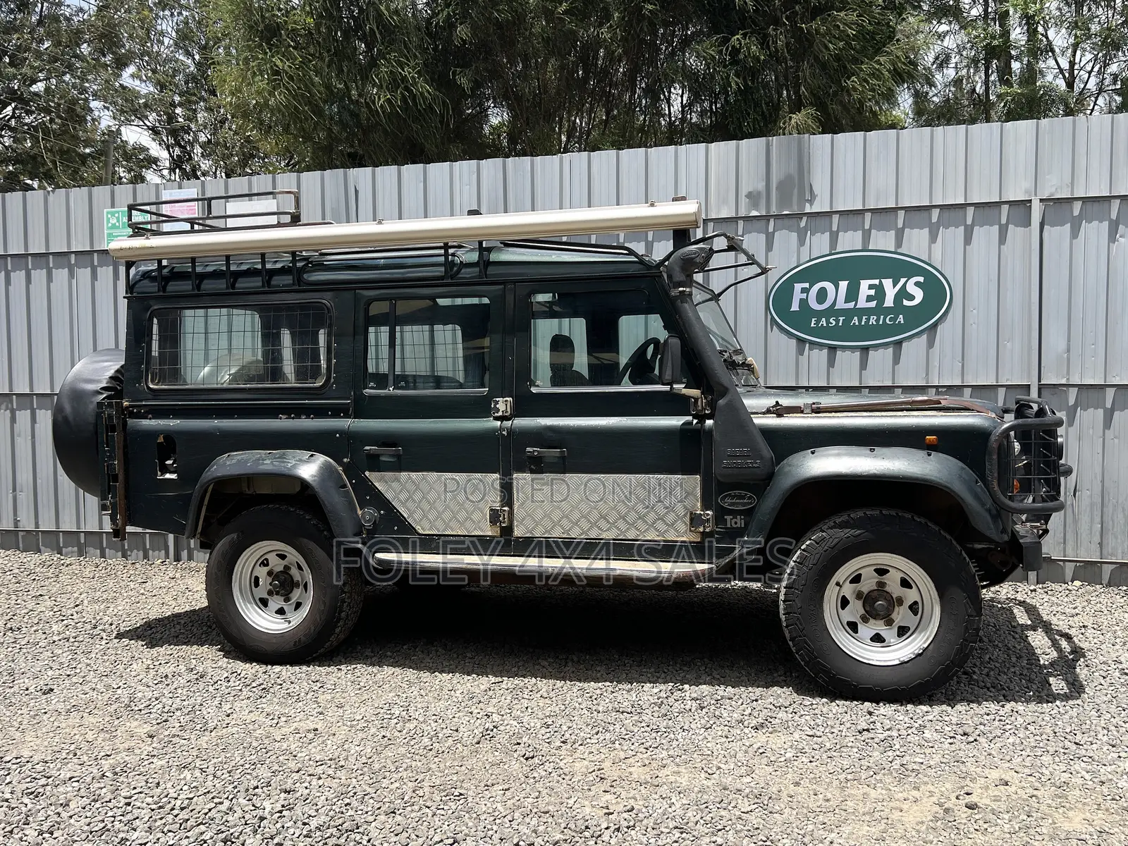 Land Rover Defender Station AWD 1997 Green