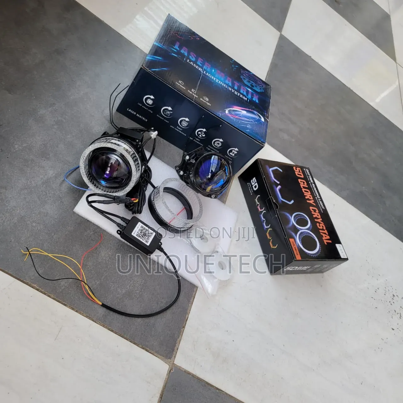 Universal 2.5" Bi-Led Projector Headlights With 5d Rings