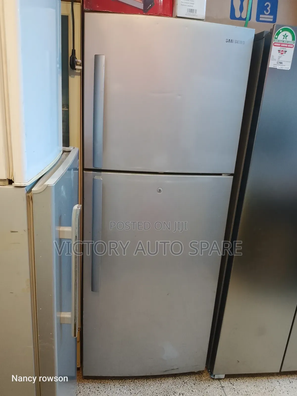 No Frost Fridge/ Samsung/ Silver Gray Fridge