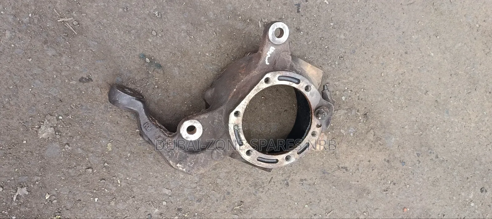 Steering Knuckle Nissan Patrol Y61.