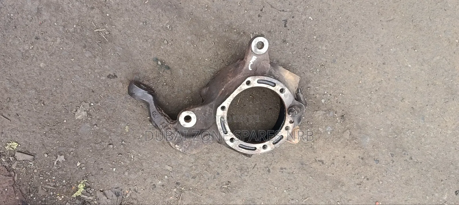 Steering Knuckle Nissan Patrol Y61.