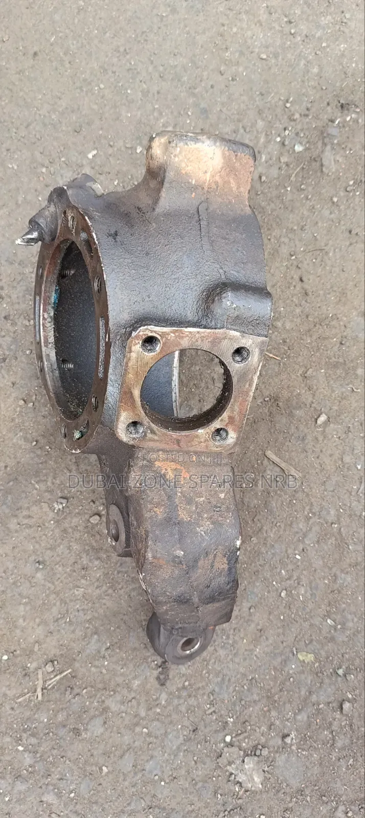 Steering Knuckle Nissan Patrol Y61.